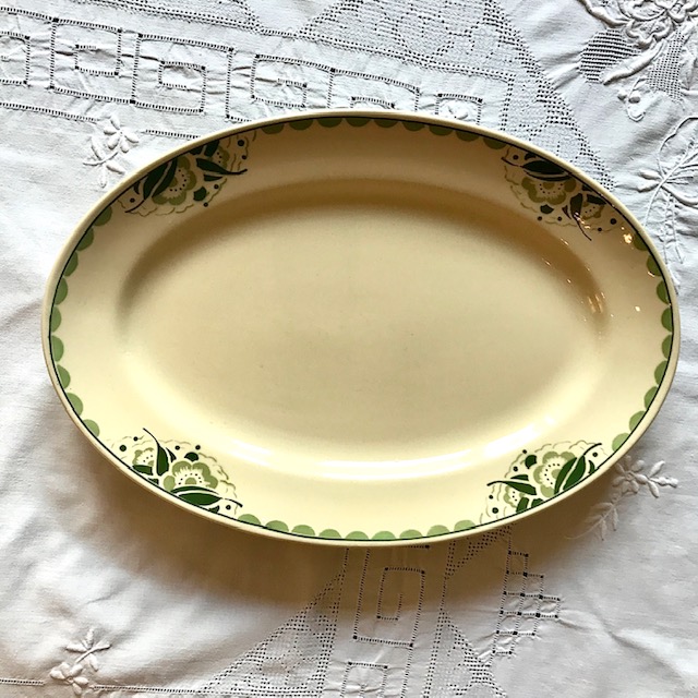 plat oblong vintage